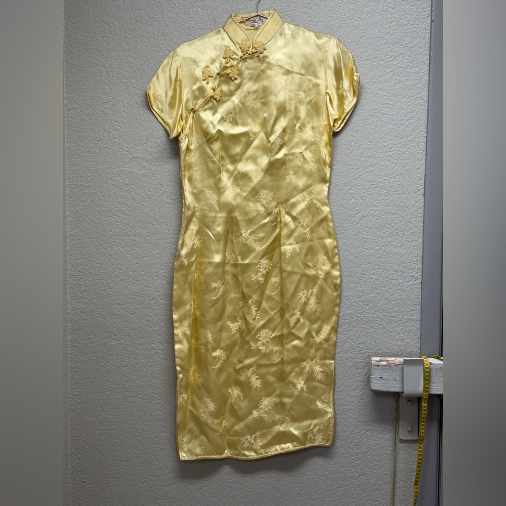 Yellow Satin Cheongsam-Inspired Midi Dress pit 18 size 38